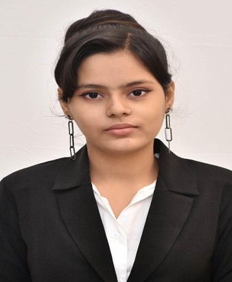 Palak Tiwari in professional attire representing academic excellence at BBA Degree Colleges in Mumbai.